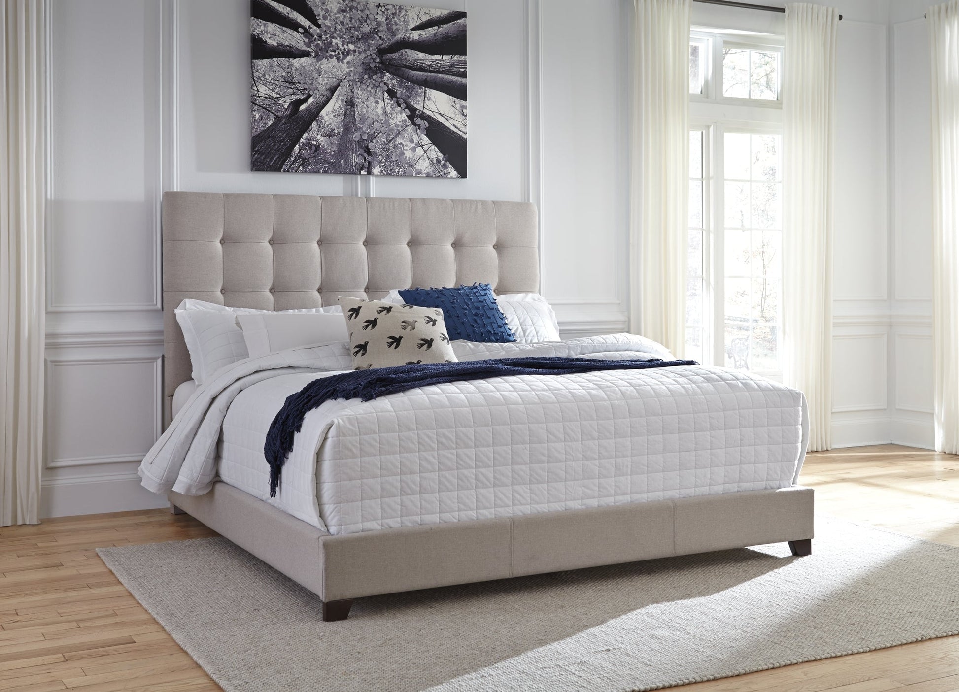 Ashley Express - Dolante Queen Upholstered Bed at Towne & Country Furniture (AL) furniture, home furniture, home decor, sofa, bedding
