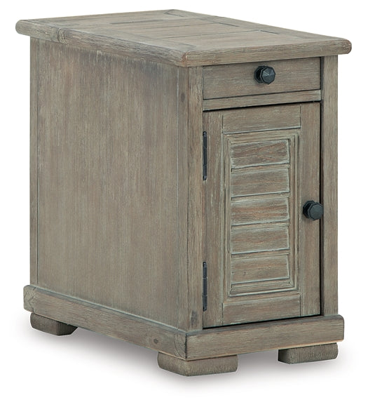 Ashley Express - Moreshire Chair Side End Table at Towne & Country Furniture (AL) furniture, home furniture, home decor, sofa, bedding