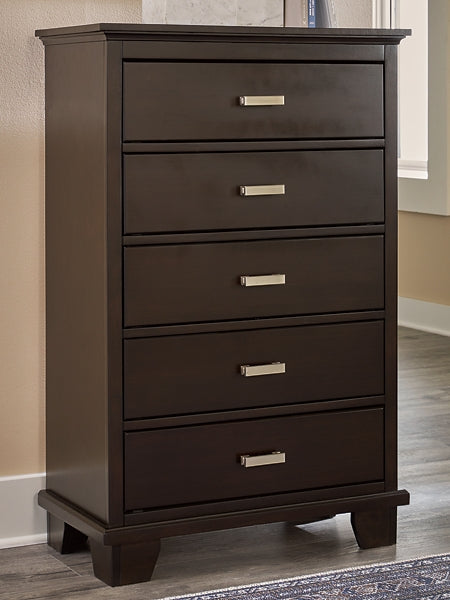 Covetown Five Drawer Chest at Towne & Country Furniture (AL) furniture, home furniture, home decor, sofa, bedding