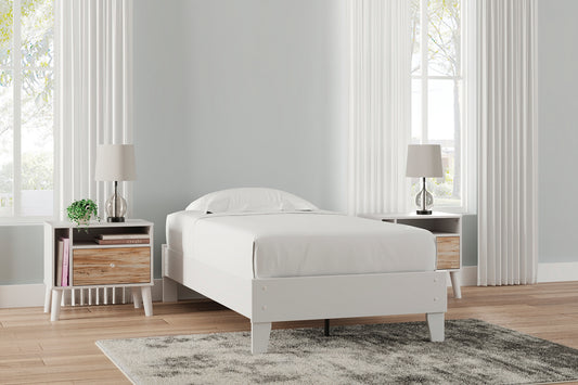 Ashley Express - Piperton Platform Bed