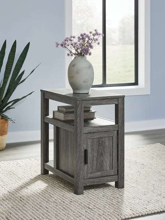 Fendenmore Chair Side End Table