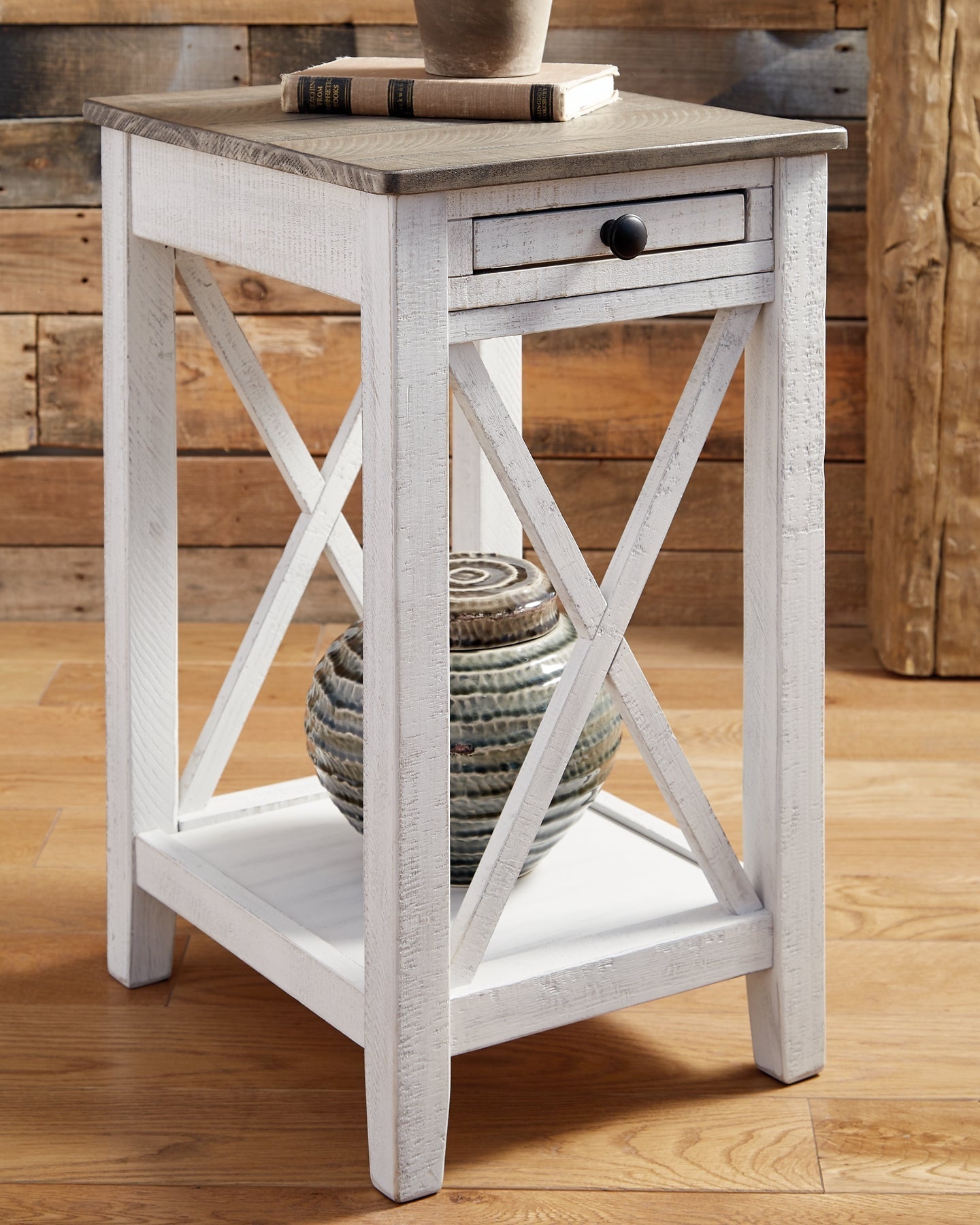 Ashley Express - Adalane Accent Table at Towne & Country Furniture (AL) furniture, home furniture, home decor, sofa, bedding