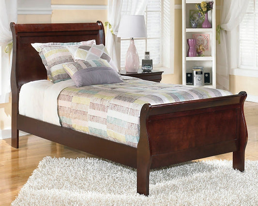 Ashley Express - Alisdair  Sleigh Bed at Towne & Country Furniture (AL) furniture, home furniture, home decor, sofa, bedding