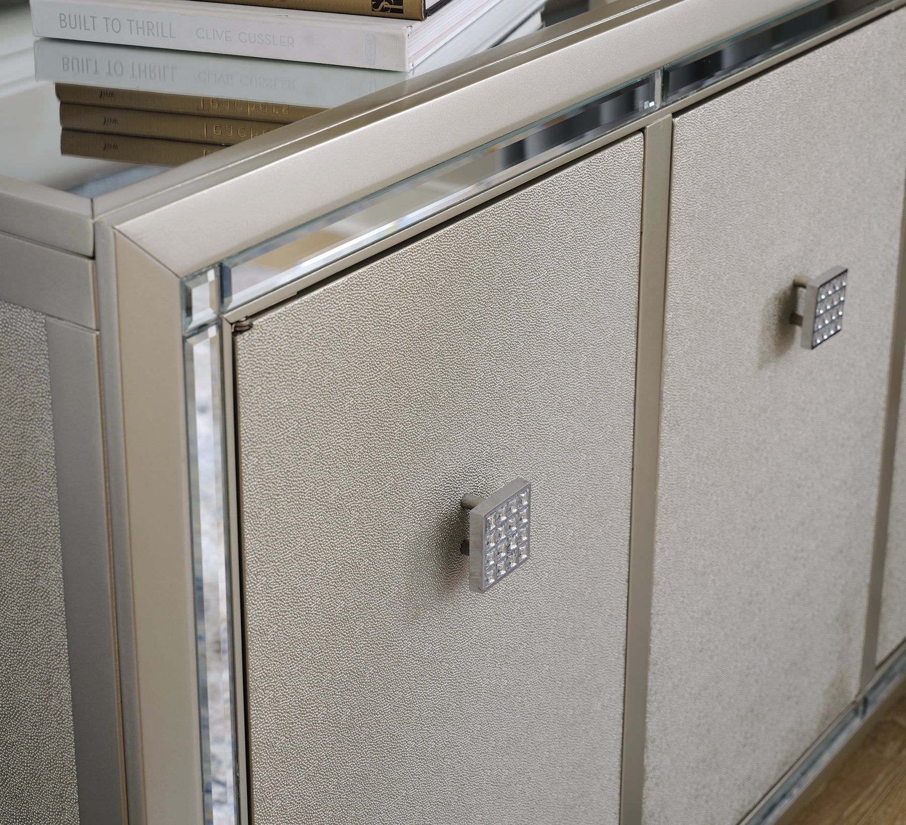 Ashley Express - Chaseton Accent Cabinet at Towne & Country Furniture (AL) furniture, home furniture, home decor, sofa, bedding