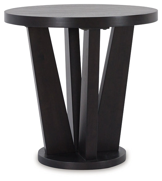 Ashley Express - Chasinfield Round End Table at Towne & Country Furniture (AL) furniture, home furniture, home decor, sofa, bedding