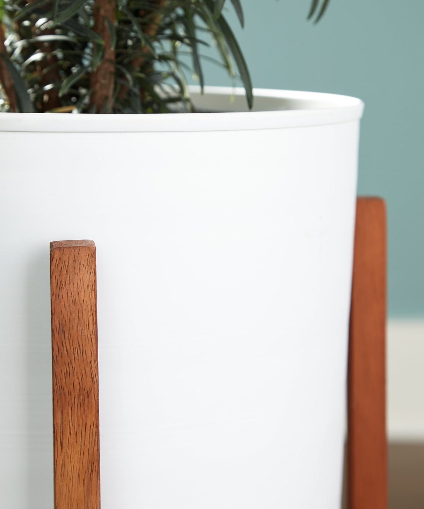 Ashley Express - Dorcey Planter Set (2/CN) at Towne & Country Furniture (AL) furniture, home furniture, home decor, sofa, bedding