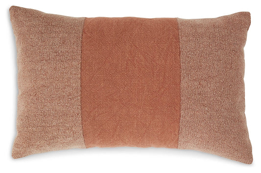 Ashley Express - Dovinton Pillow at Towne & Country Furniture (AL) furniture, home furniture, home decor, sofa, bedding