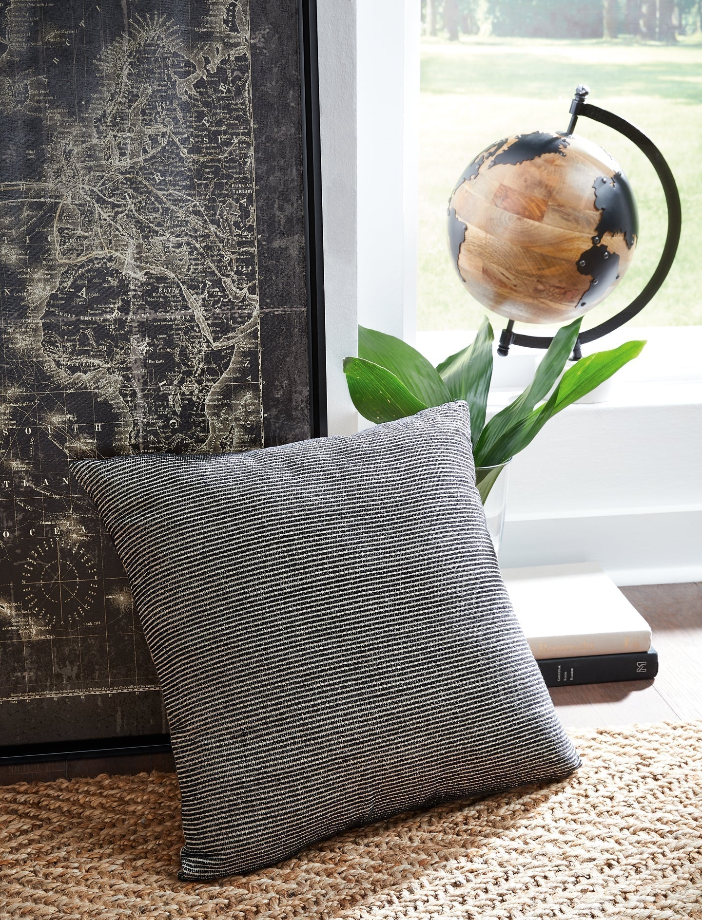 Ashley Express - Edelmont Pillow at Towne & Country Furniture (AL) furniture, home furniture, home decor, sofa, bedding