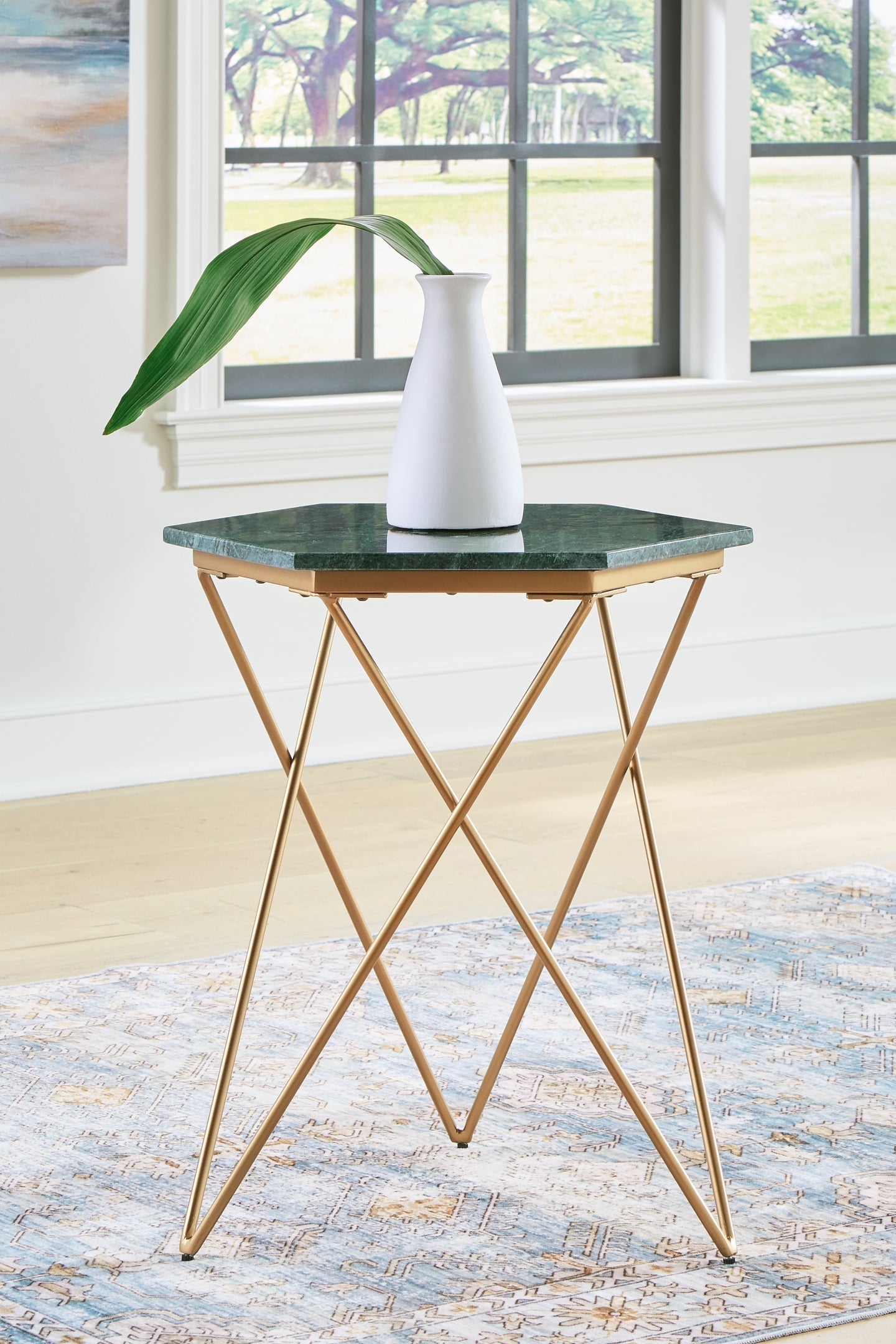 Ashley Express - Engelton Accent Table at Towne & Country Furniture (AL) furniture, home furniture, home decor, sofa, bedding