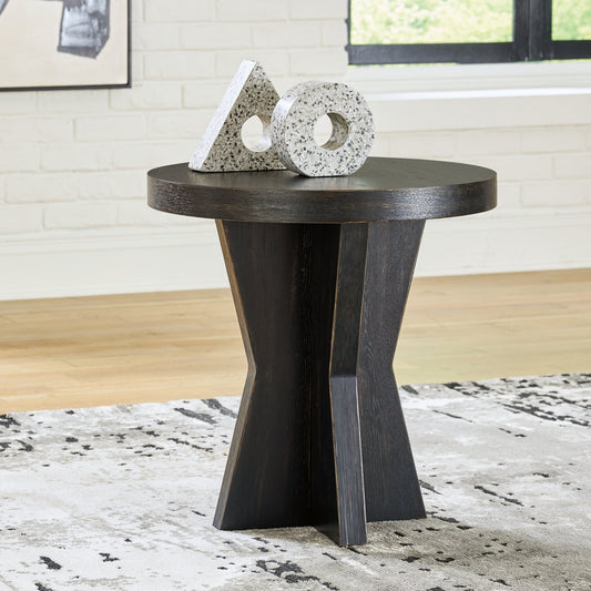 Ashley Express - Galliden Round End Table at Towne & Country Furniture (AL) furniture, home furniture, home decor, sofa, bedding