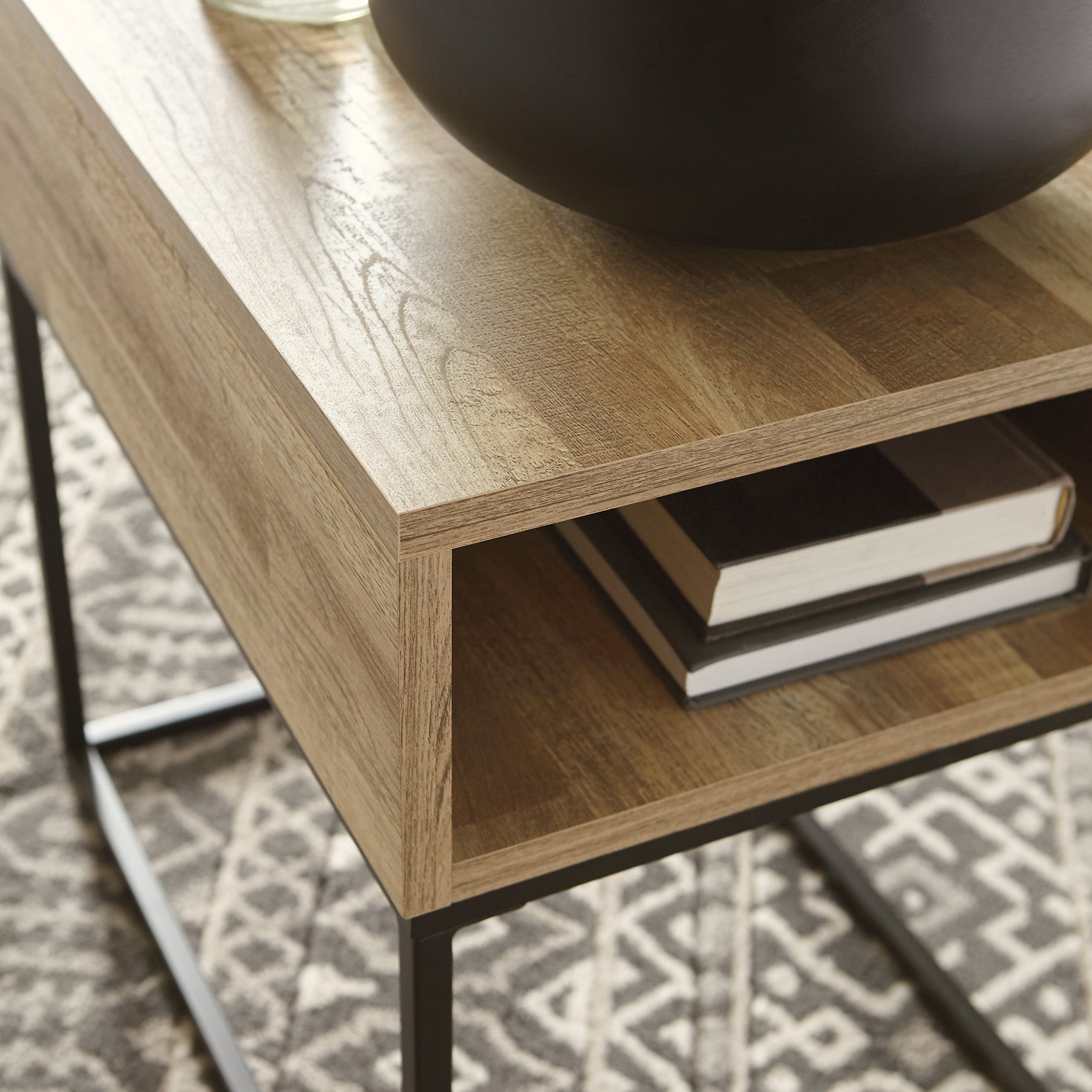 Ashley Express - Gerdanet Rectangular End Table at Towne & Country Furniture (AL) furniture, home furniture, home decor, sofa, bedding