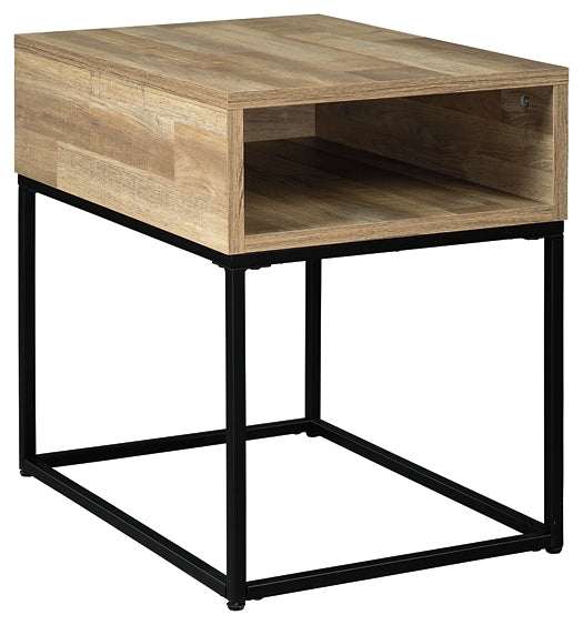 Ashley Express - Gerdanet Rectangular End Table at Towne & Country Furniture (AL) furniture, home furniture, home decor, sofa, bedding