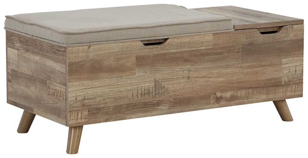 Ashley Express - Gerdanet Storage Bench at Towne & Country Furniture (AL) furniture, home furniture, home decor, sofa, bedding