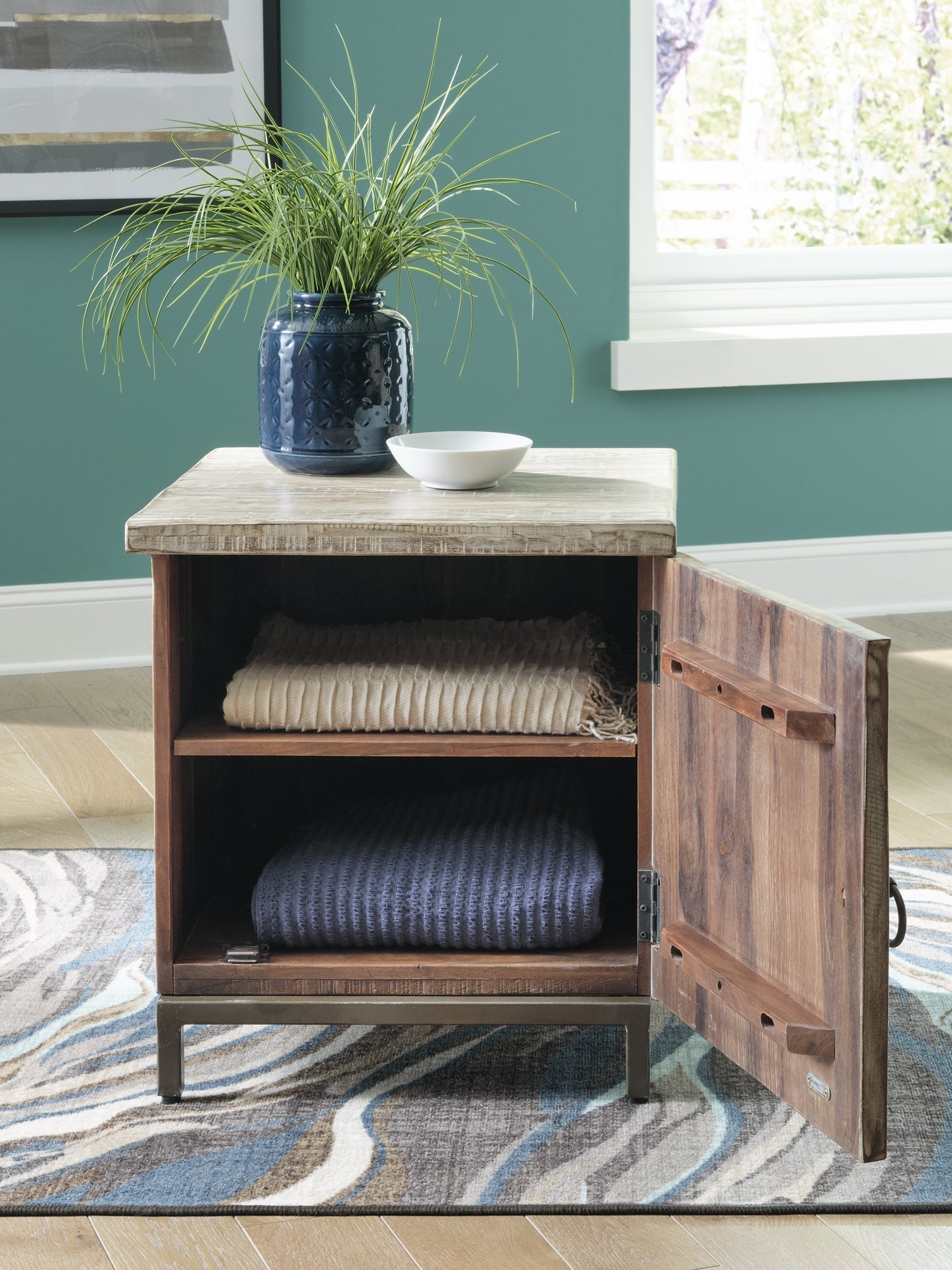 Ashley Express - Laddford Accent Cabinet at Towne & Country Furniture (AL) furniture, home furniture, home decor, sofa, bedding