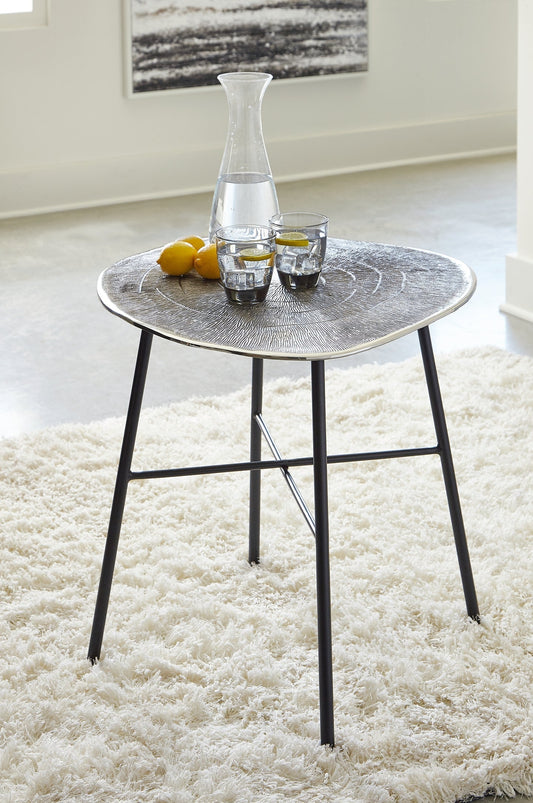 Ashley Express - Laverford Round End Table at Towne & Country Furniture (AL) furniture, home furniture, home decor, sofa, bedding
