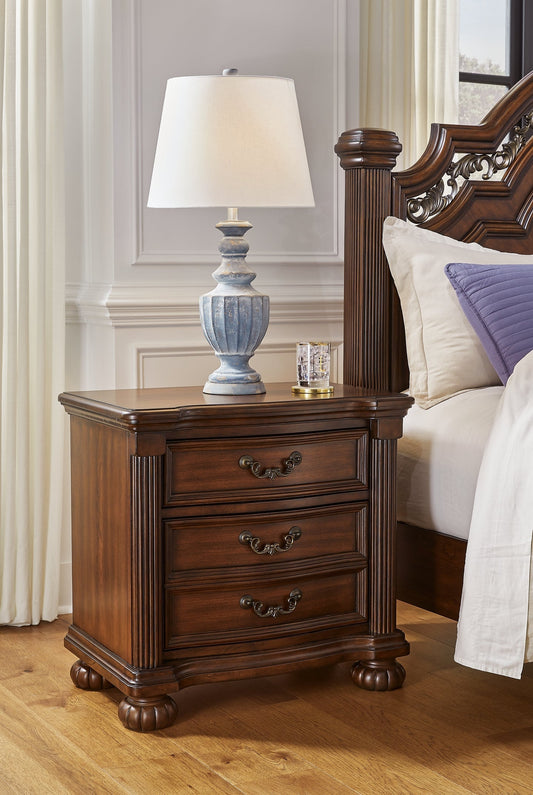 Ashley Express - Lavinton Three Drawer Night Stand at Towne & Country Furniture (AL) furniture, home furniture, home decor, sofa, bedding