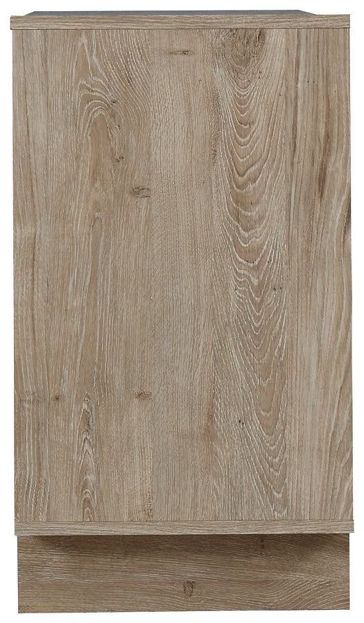 Ashley Express - Oliah Six Drawer Dresser at Towne & Country Furniture (AL) furniture, home furniture, home decor, sofa, bedding