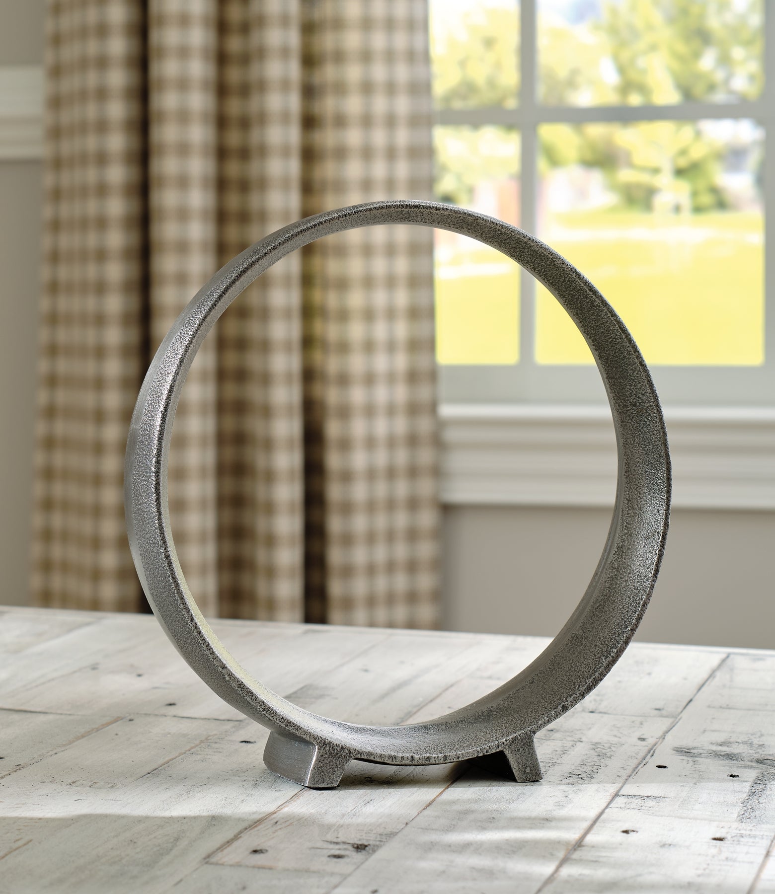Ashley Express - Ryandale Sculpture at Towne & Country Furniture (AL) furniture, home furniture, home decor, sofa, bedding