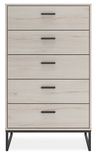 Ashley Express - Socalle Five Drawer Chest at Towne & Country Furniture (AL) furniture, home furniture, home decor, sofa, bedding