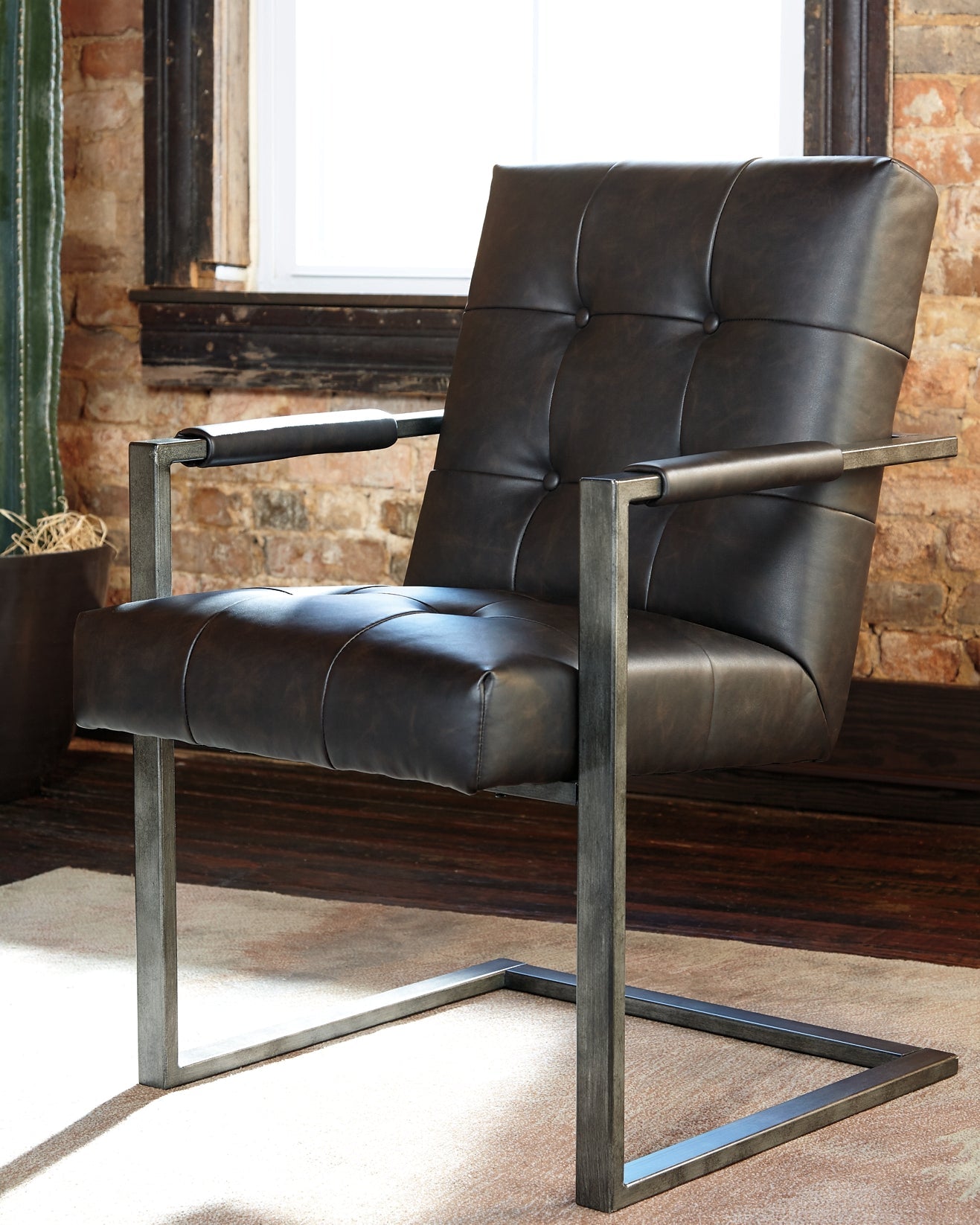 Ashley Express - Starmore Home Office Desk with Chair at Towne & Country Furniture (AL) furniture, home furniture, home decor, sofa, bedding
