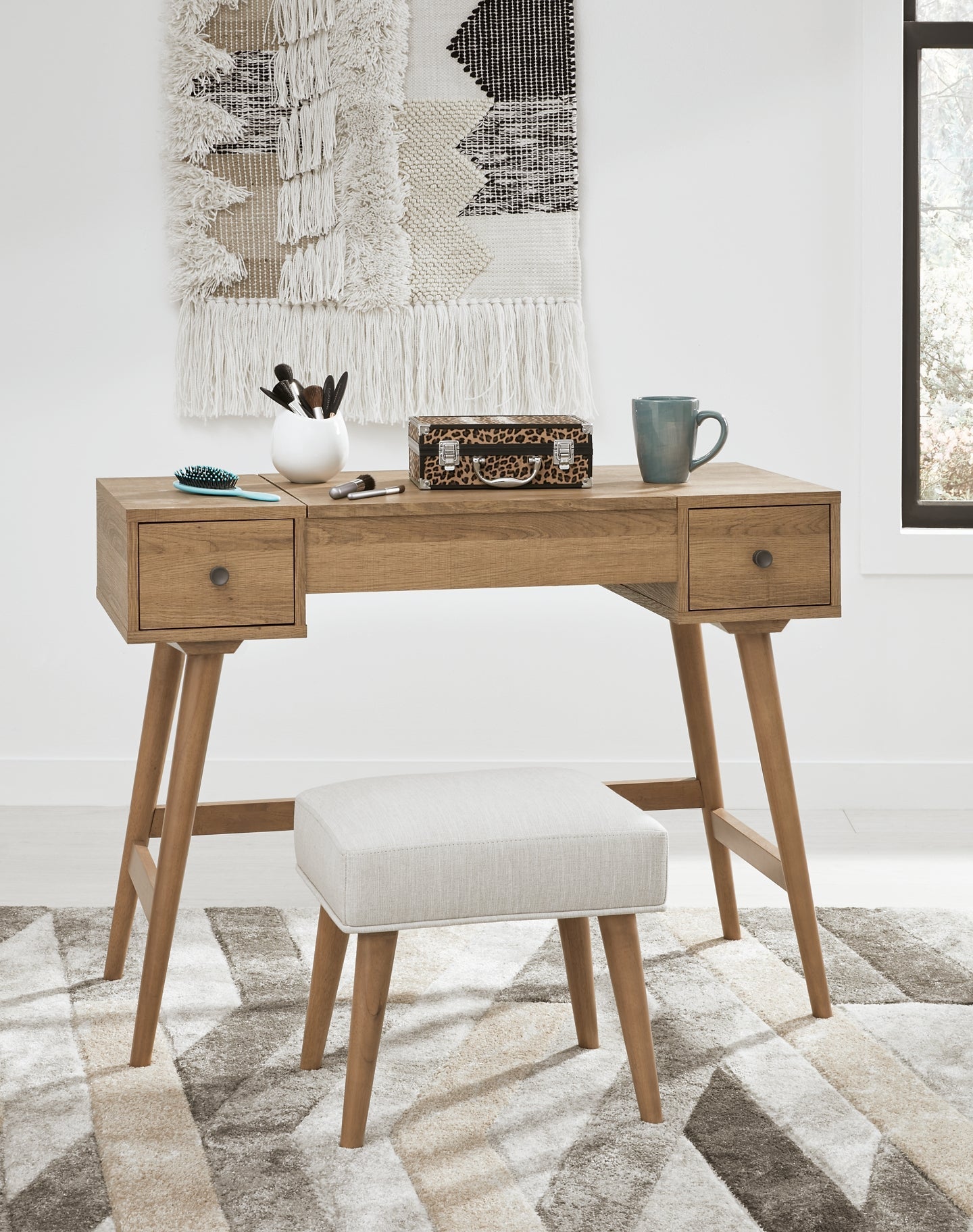 Ashley Express - Thadamere Vanity/UPH Stool (2/CN) at Towne & Country Furniture (AL) furniture, home furniture, home decor, sofa, bedding