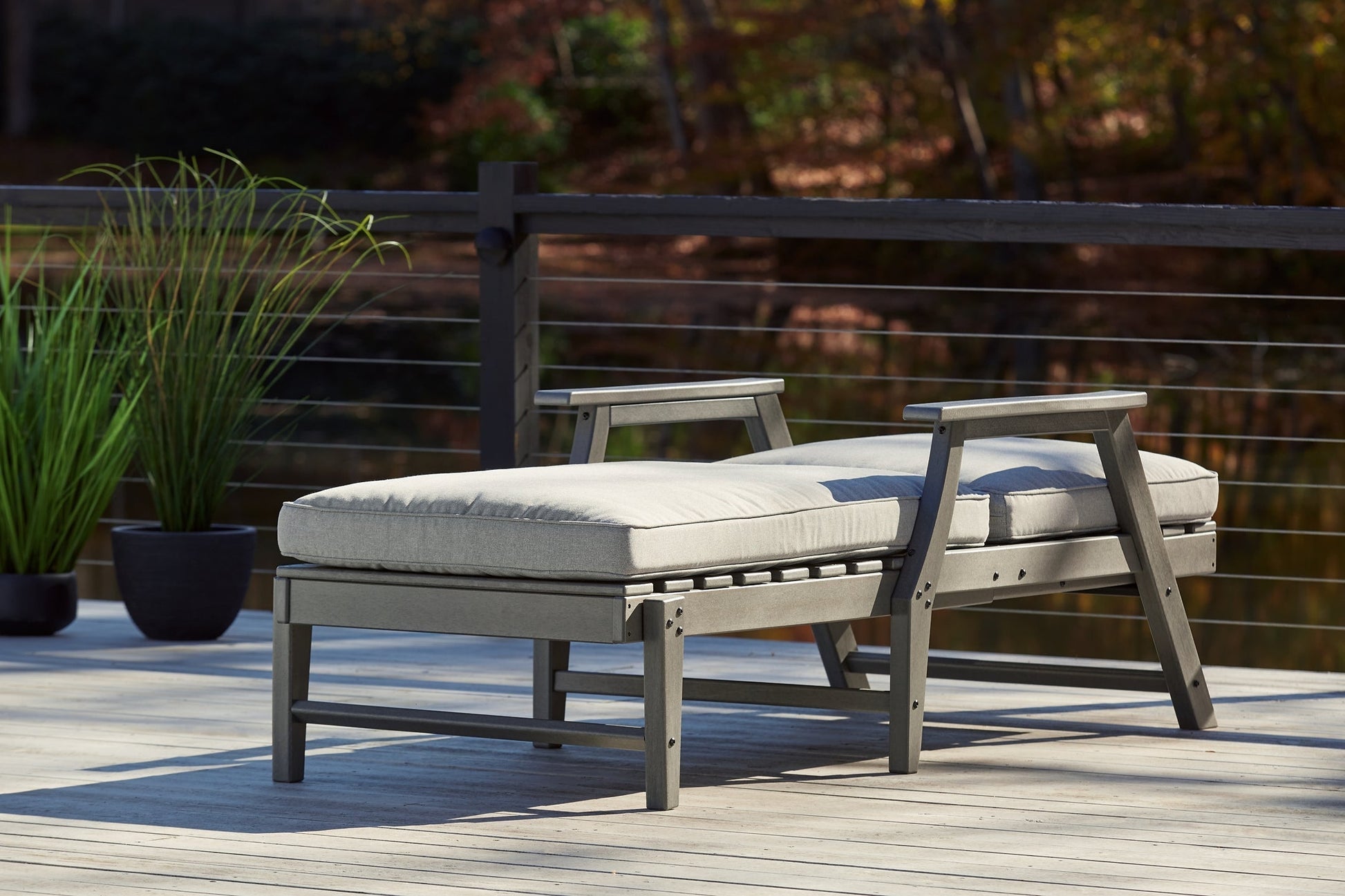 Ashley Express - Visola Chaise Lounge with Cushion at Towne & Country Furniture (AL) furniture, home furniture, home decor, sofa, bedding