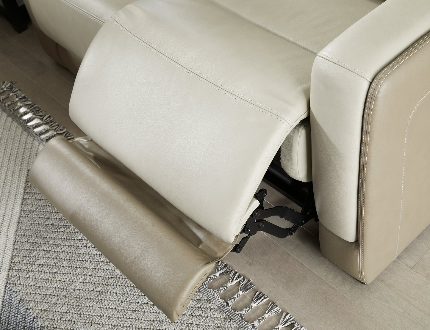 Battleville Sofa and Loveseat at Towne & Country Furniture (AL) furniture, home furniture, home decor, sofa, bedding