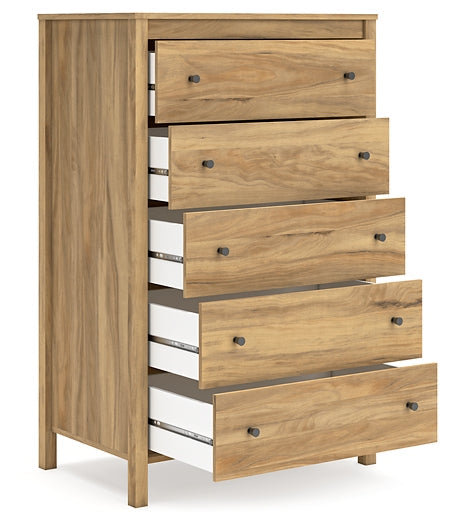 Bermacy Five Drawer Chest at Towne & Country Furniture (AL) furniture, home furniture, home decor, sofa, bedding