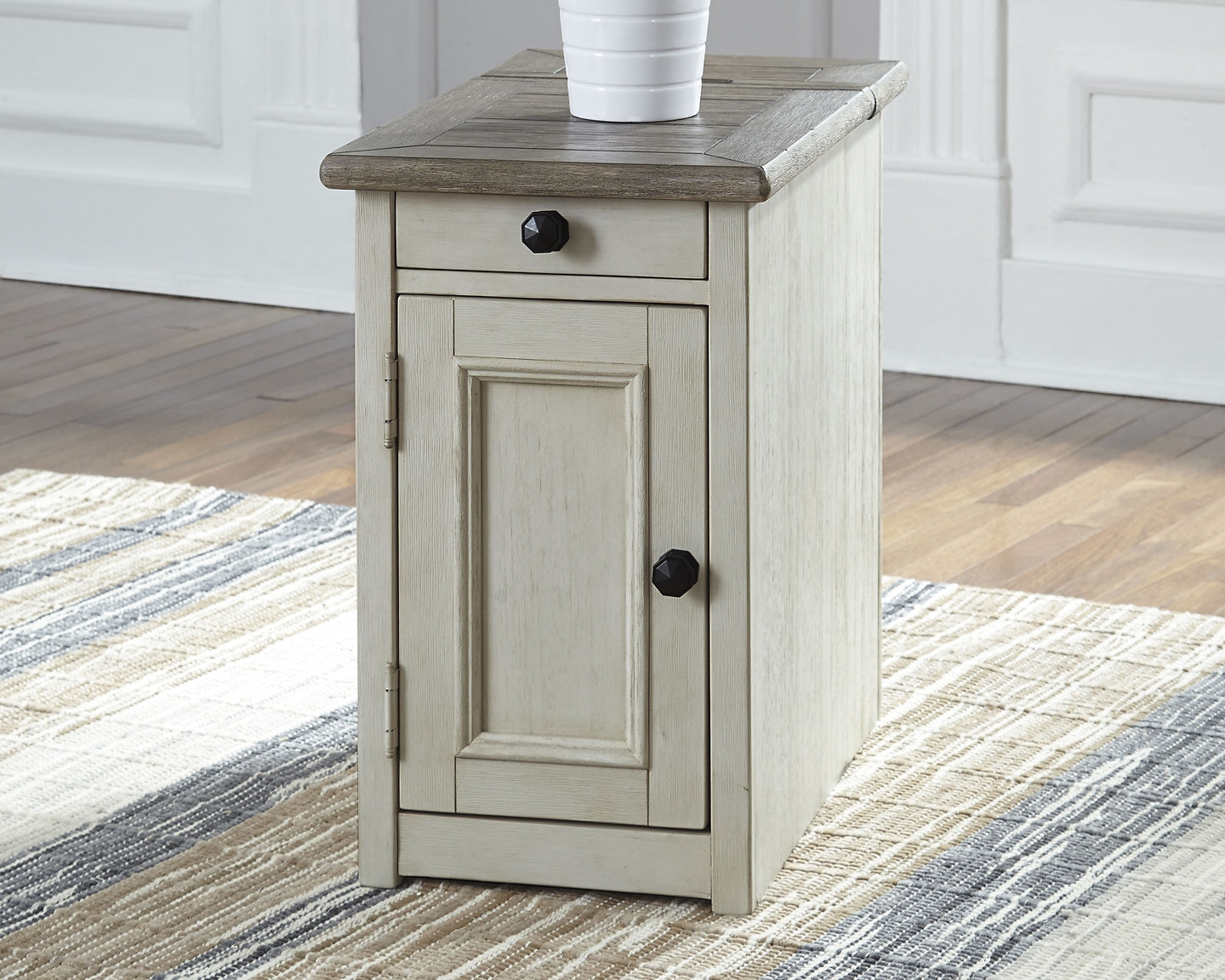 Bolanburg Coffee Table with 2 End Tables at Towne & Country Furniture (AL) furniture, home furniture, home decor, sofa, bedding