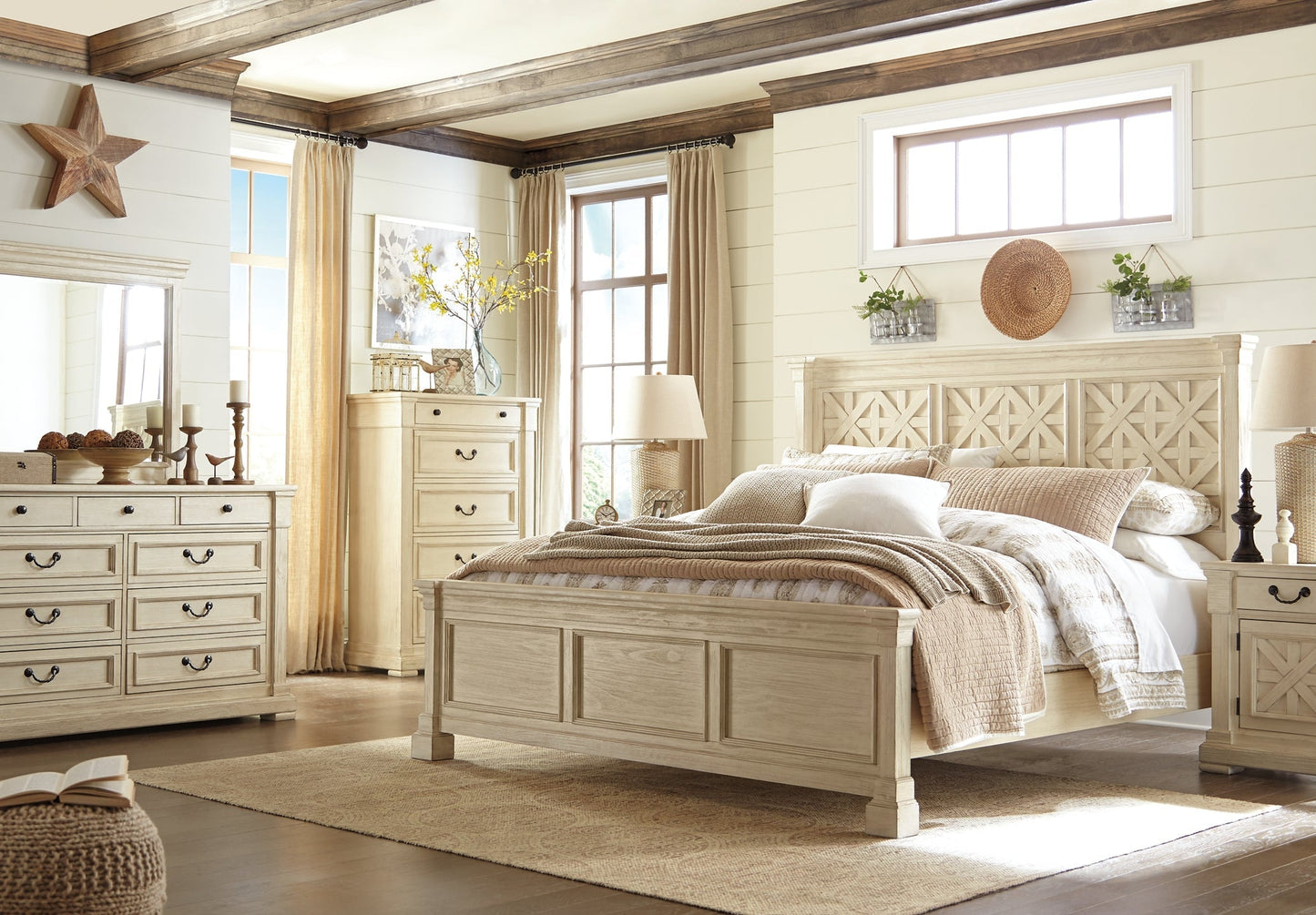 Bolanburg Five Drawer Chest at Towne & Country Furniture (AL) furniture, home furniture, home decor, sofa, bedding