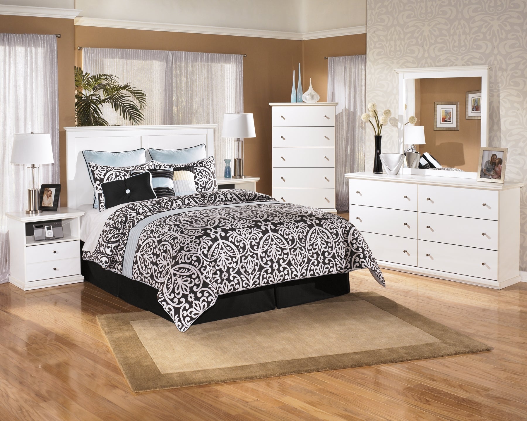 Bostwick Shoals Five Drawer Chest at Towne & Country Furniture (AL) furniture, home furniture, home decor, sofa, bedding
