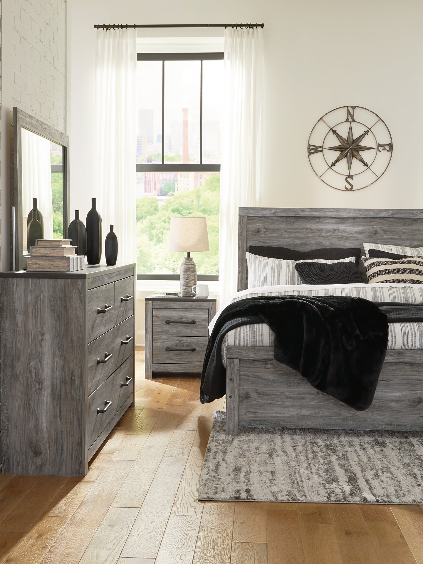 Bronyan King Panel Bed with Mirrored Dresser and 2 Nightstands at Towne & Country Furniture (AL) furniture, home furniture, home decor, sofa, bedding