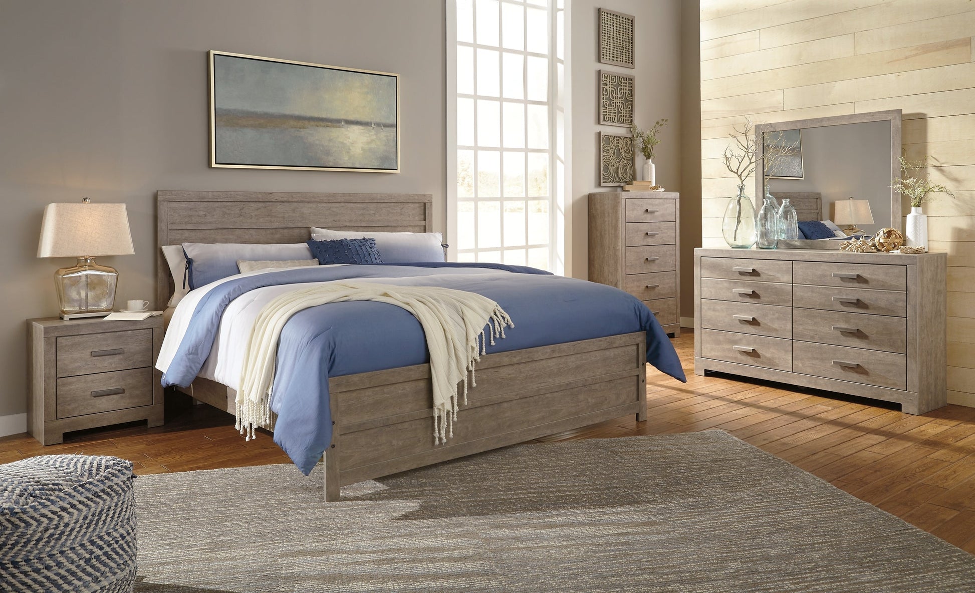 Culverbach King Panel Bed with Mirrored Dresser, Chest and 2 Nightstands at Towne & Country Furniture (AL) furniture, home furniture, home decor, sofa, bedding