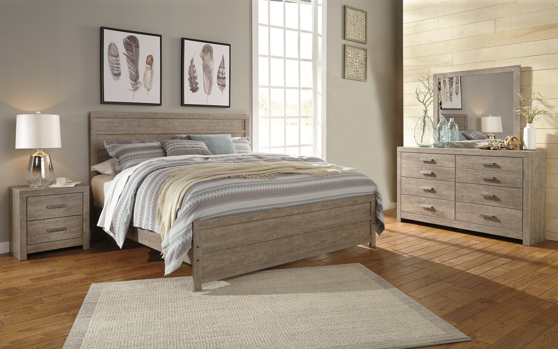 Culverbach King Panel Bed with Mirrored Dresser at Towne & Country Furniture (AL) furniture, home furniture, home decor, sofa, bedding