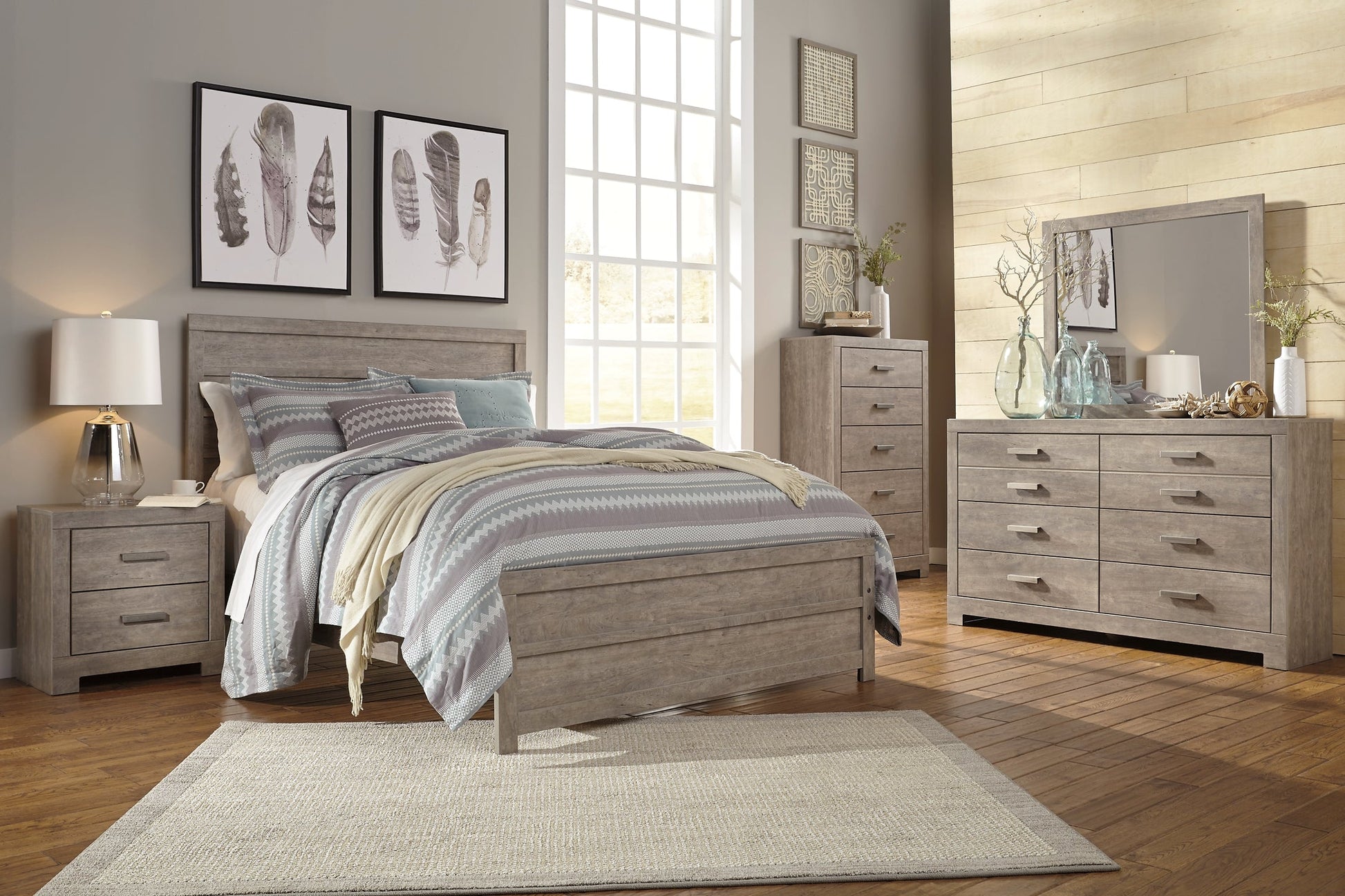 Culverbach Queen Panel Bed with Mirrored Dresser, Chest and 2 Nightstands at Towne & Country Furniture (AL) furniture, home furniture, home decor, sofa, bedding