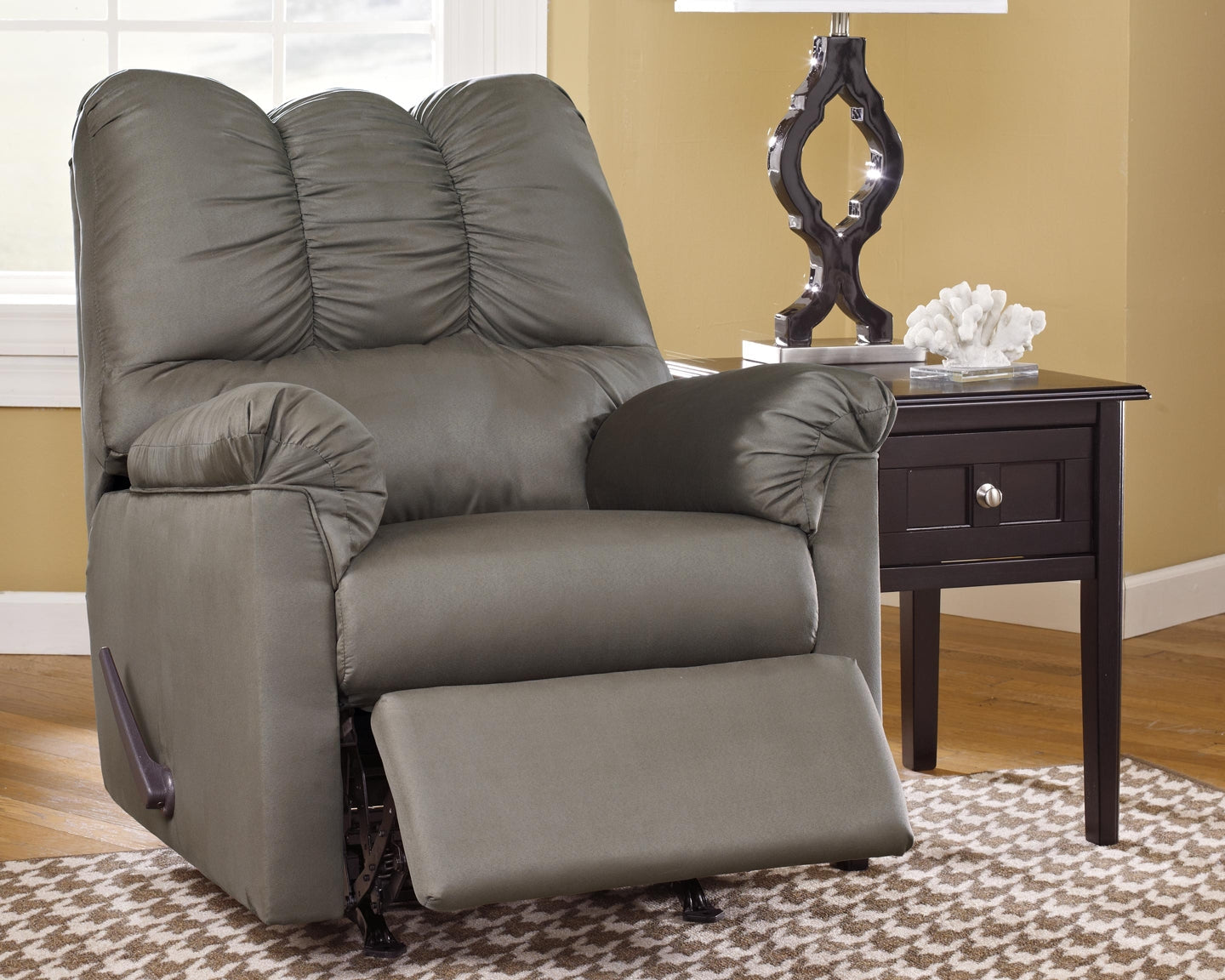 Darcy Rocker Recliner at Towne & Country Furniture (AL) furniture, home furniture, home decor, sofa, bedding