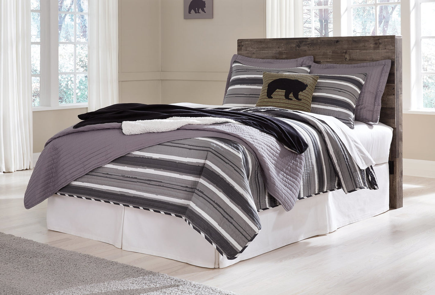 Derekson Full Panel Headboard with Mirrored Dresser and Chest at Towne & Country Furniture (AL) furniture, home furniture, home decor, sofa, bedding