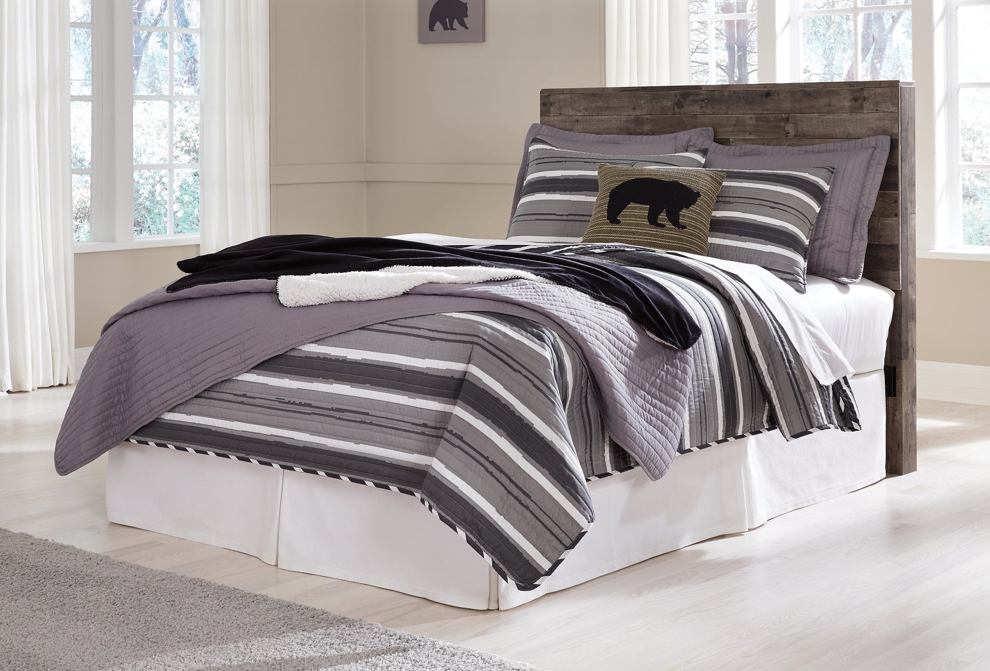 Derekson Full Panel Headboard with Mirrored Dresser and Chest at Towne & Country Furniture (AL) furniture, home furniture, home decor, sofa, bedding