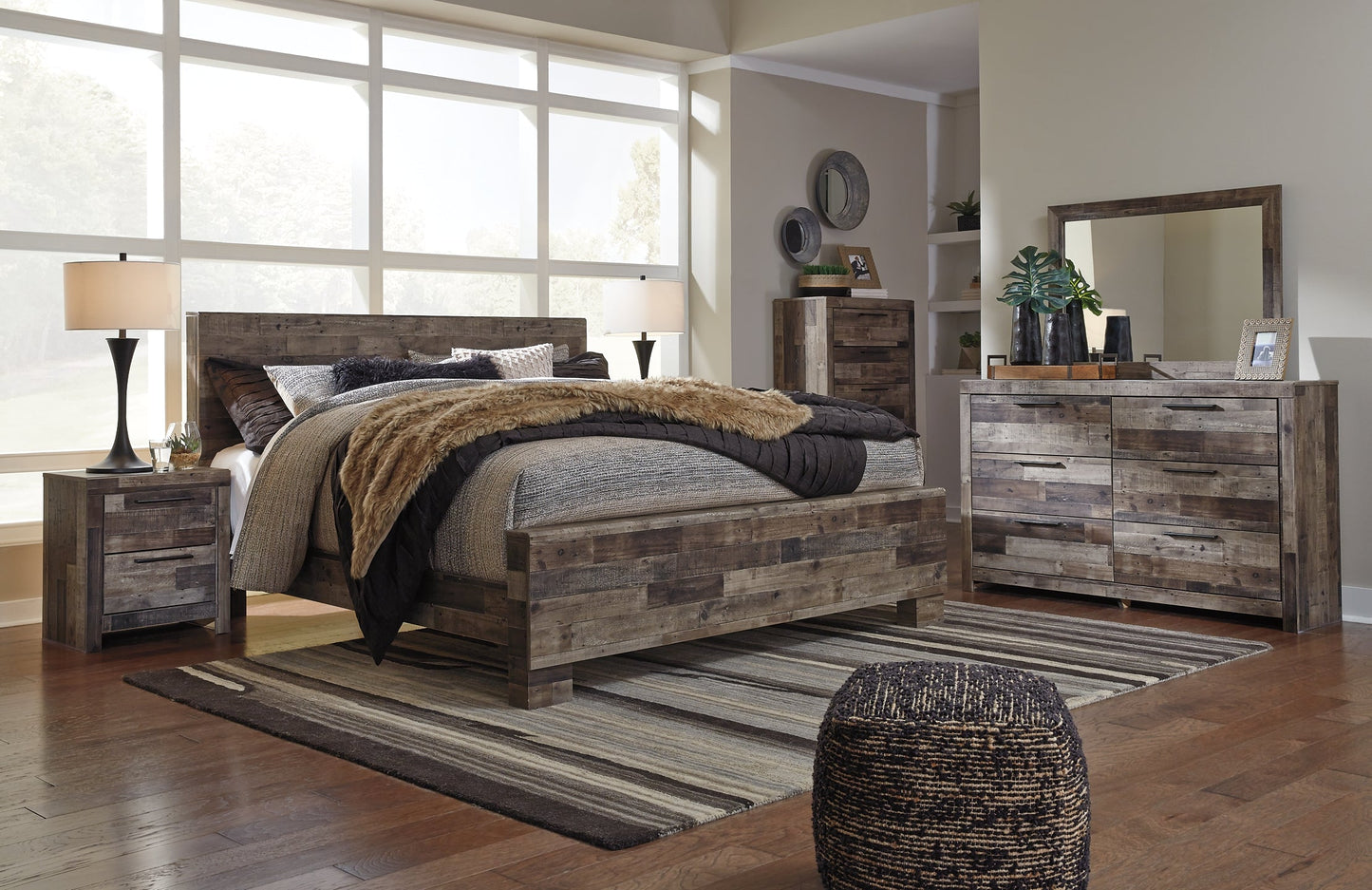 Derekson King Panel Bed with Mirrored Dresser, Chest and Nightstand at Towne & Country Furniture (AL) furniture, home furniture, home decor, sofa, bedding