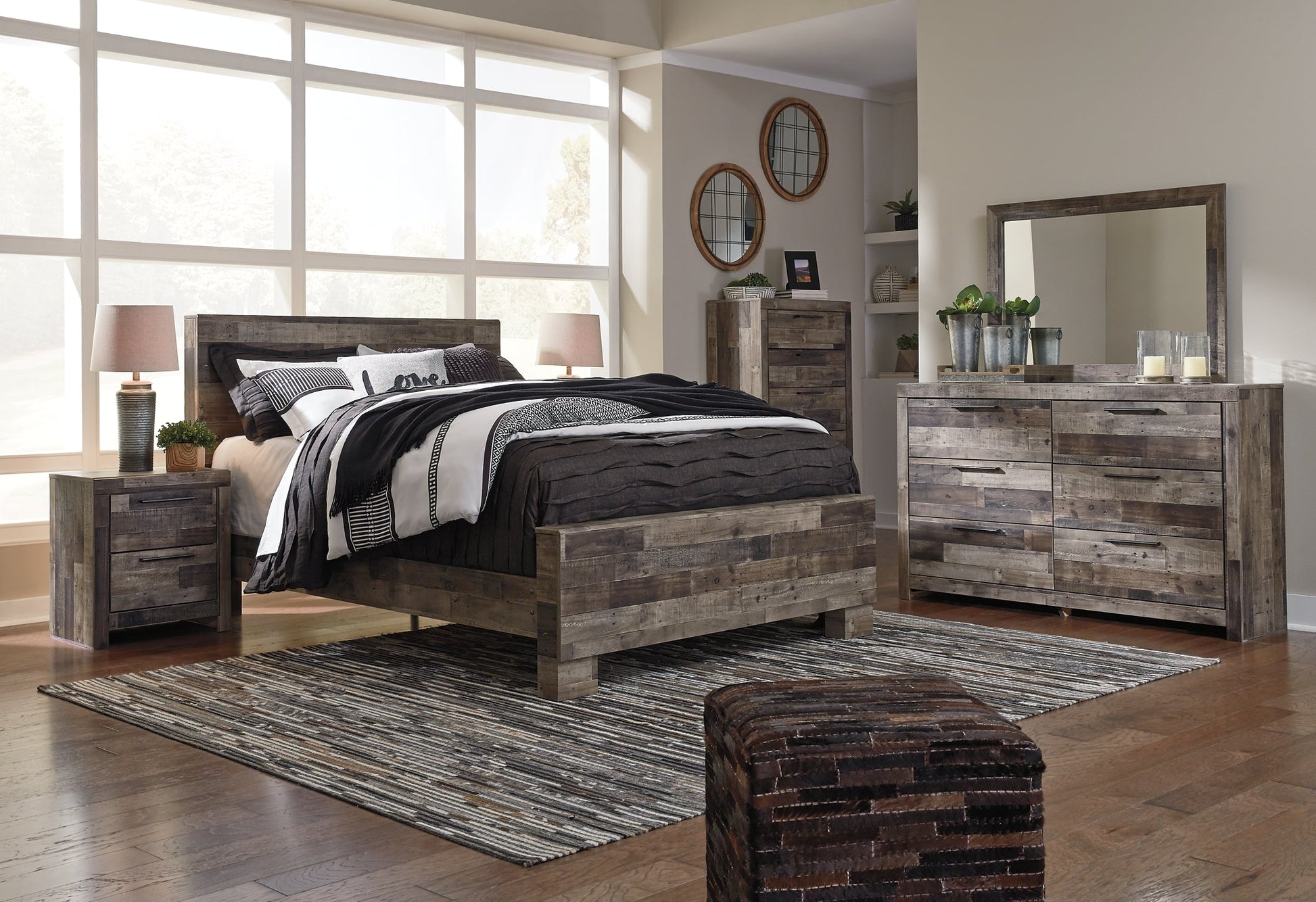 Derekson Queen Panel Bed with Mirrored Dresser, Chest and Nightstand at Towne & Country Furniture (AL) furniture, home furniture, home decor, sofa, bedding