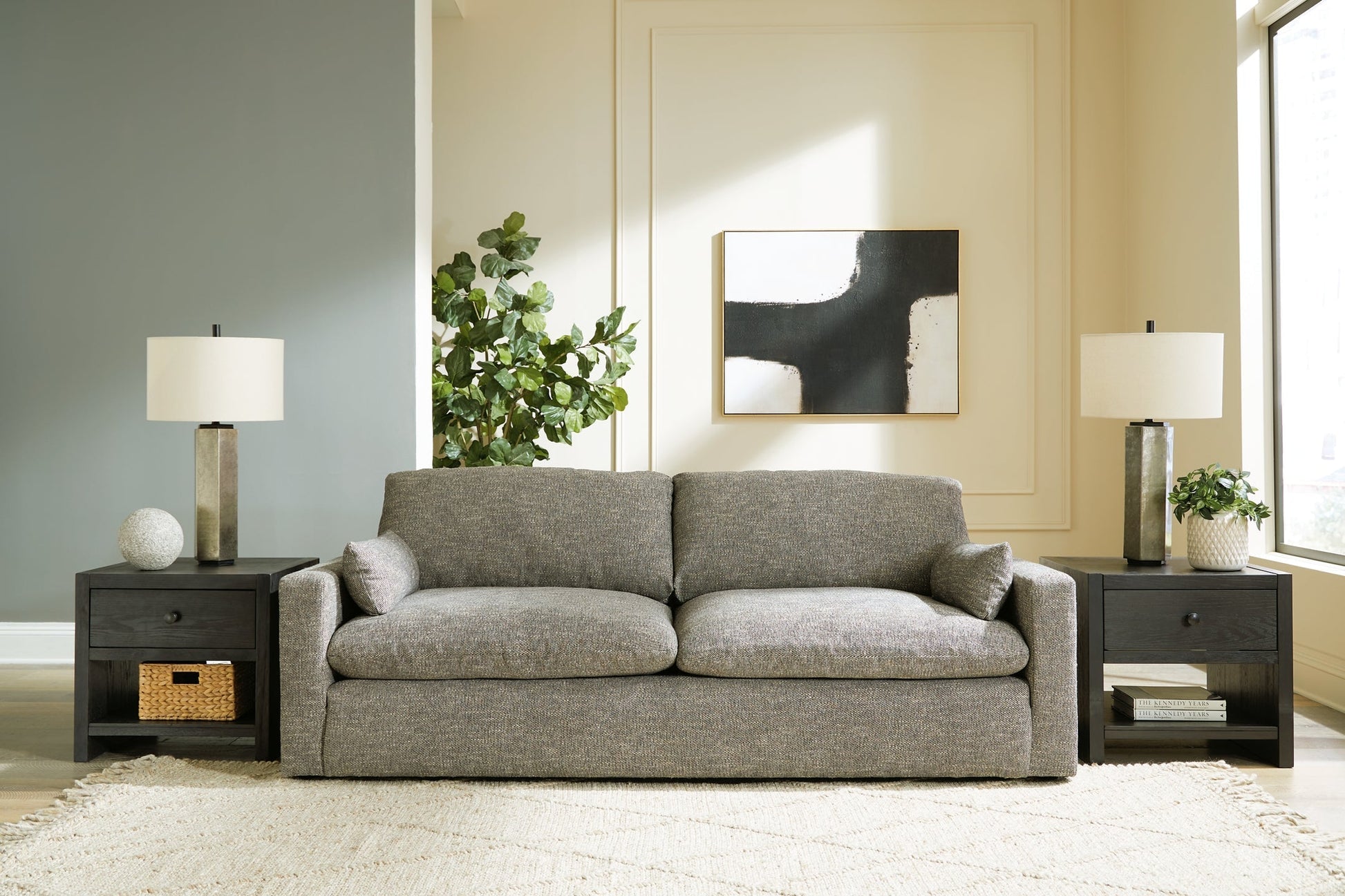 Dramatic Sofa at Towne & Country Furniture (AL) furniture, home furniture, home decor, sofa, bedding