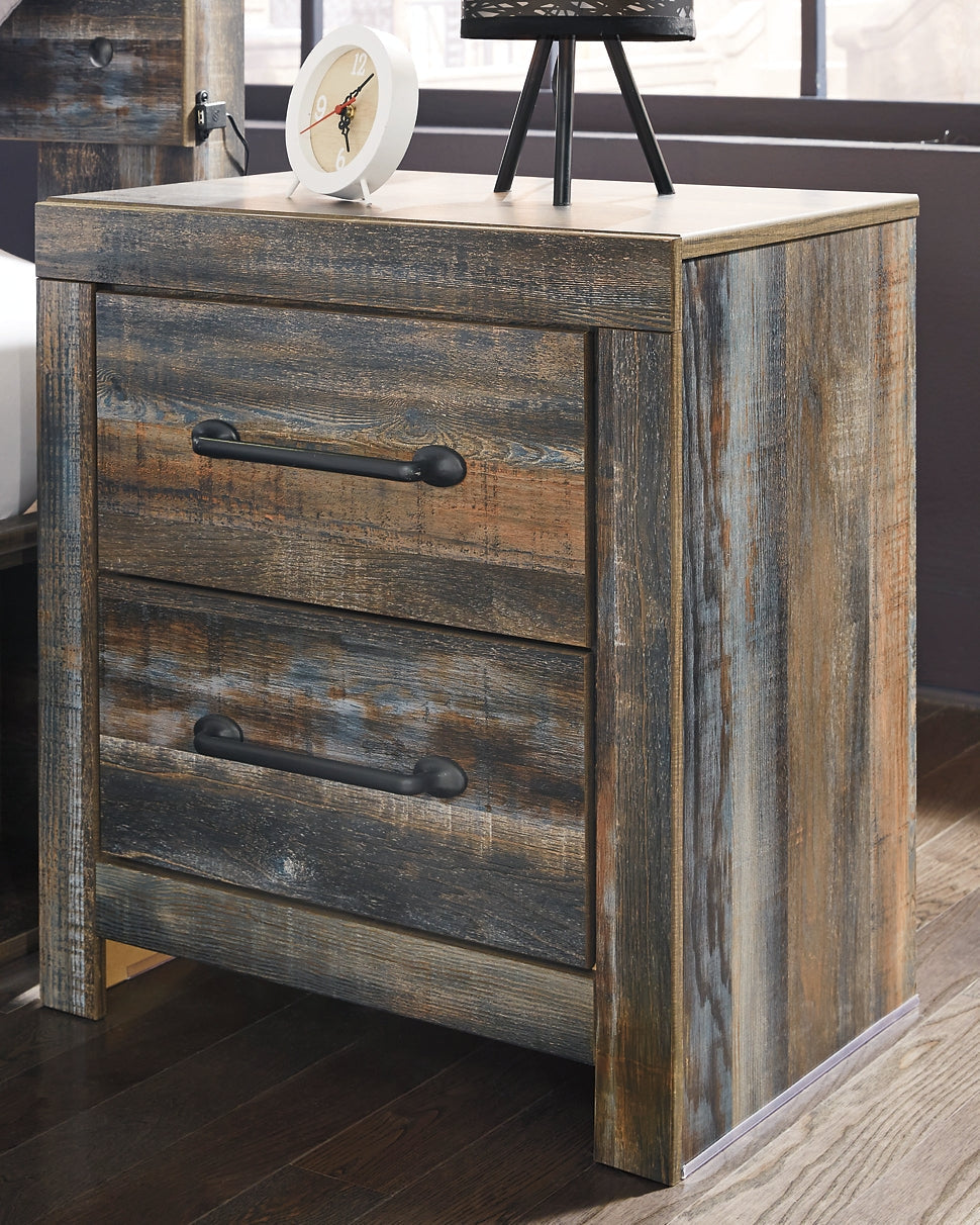 Drystan Full Panel Headboard with Mirrored Dresser and 2 Nightstands at Towne & Country Furniture (AL) furniture, home furniture, home decor, sofa, bedding