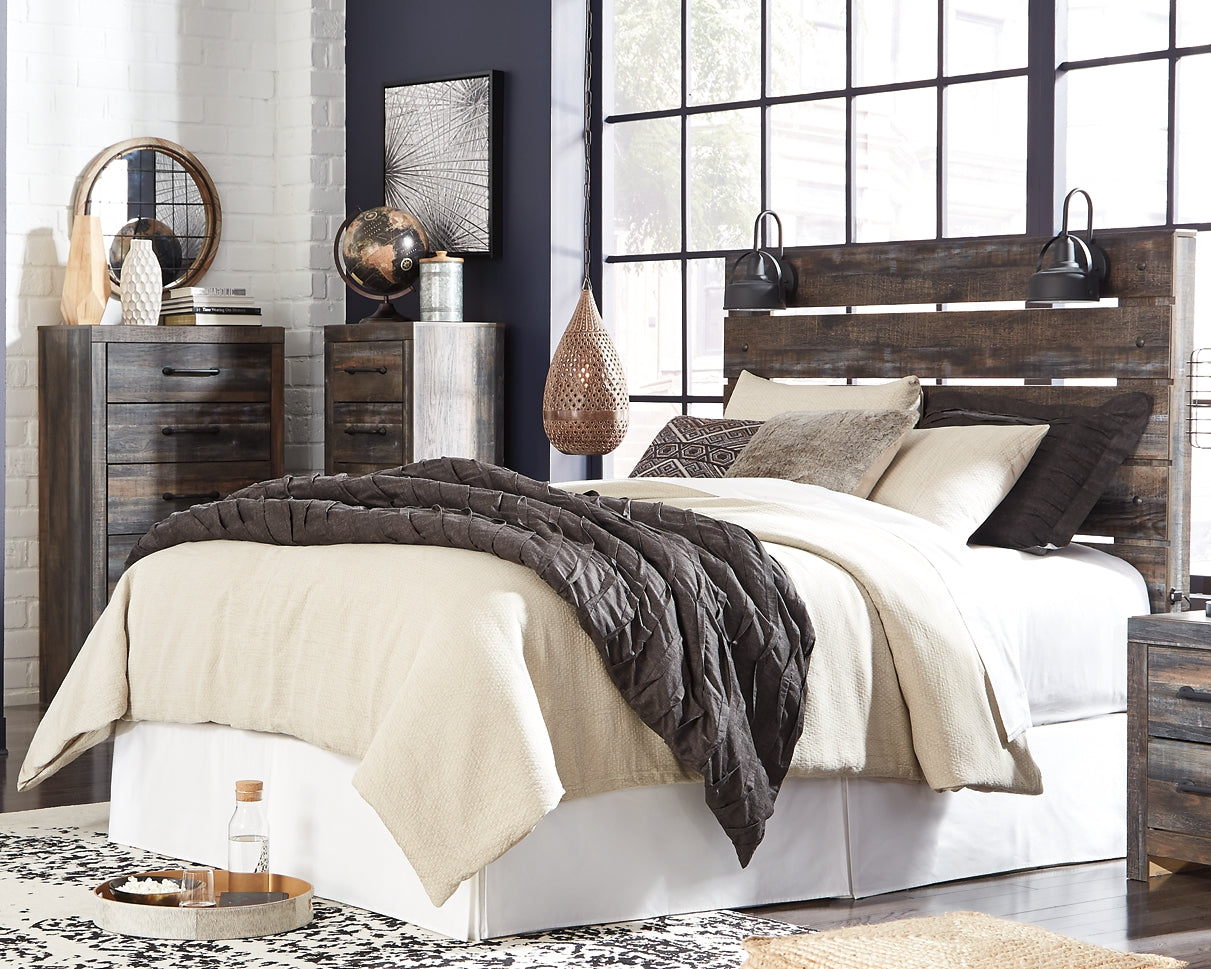 Drystan Queen Panel Headboard with Mirrored Dresser and Chest at Towne & Country Furniture (AL) furniture, home furniture, home decor, sofa, bedding