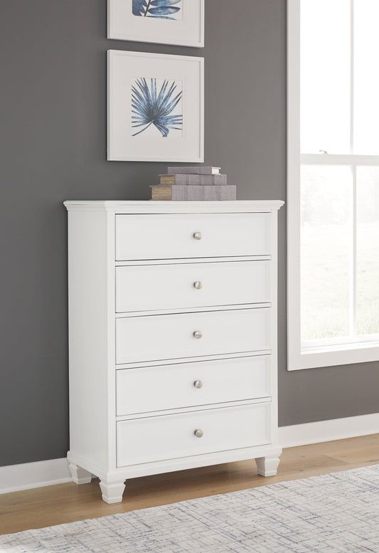Fortman Five Drawer Chest at Towne & Country Furniture (AL) furniture, home furniture, home decor, sofa, bedding