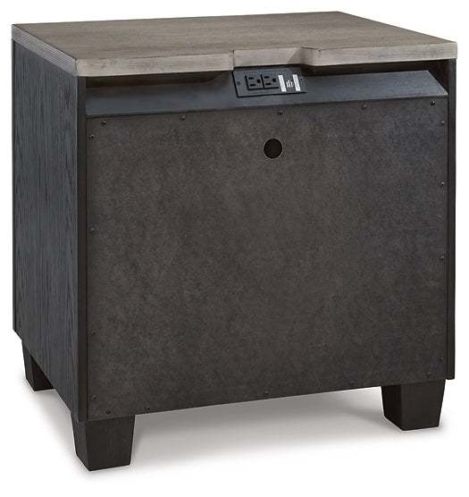 Foyland California King Panel Storage Bed with Mirrored Dresser and 2 Nightstands at Towne & Country Furniture (AL) furniture, home furniture, home decor, sofa, bedding