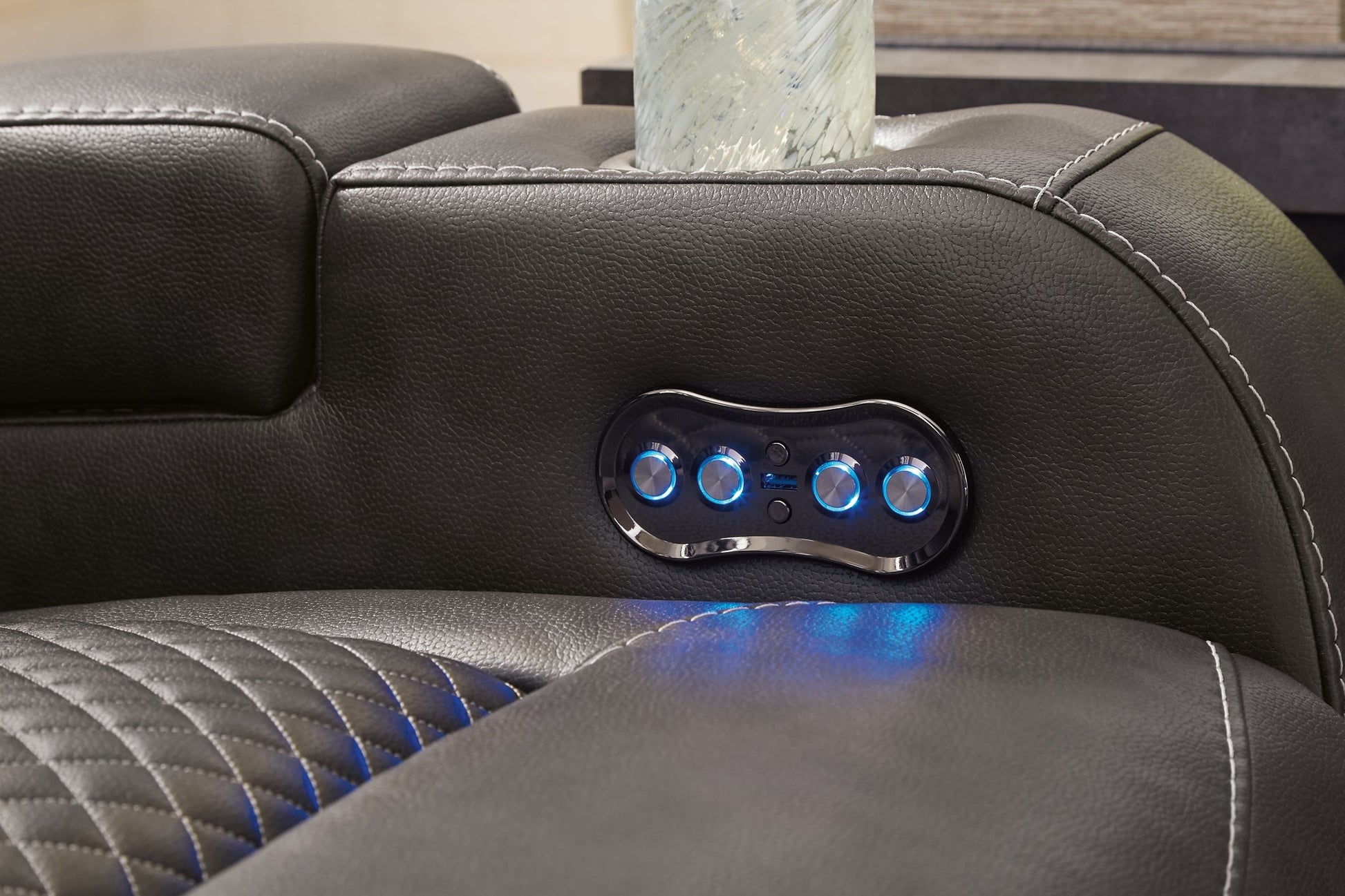 Fyne-Dyme Sofa and Loveseat at Towne & Country Furniture (AL) furniture, home furniture, home decor, sofa, bedding