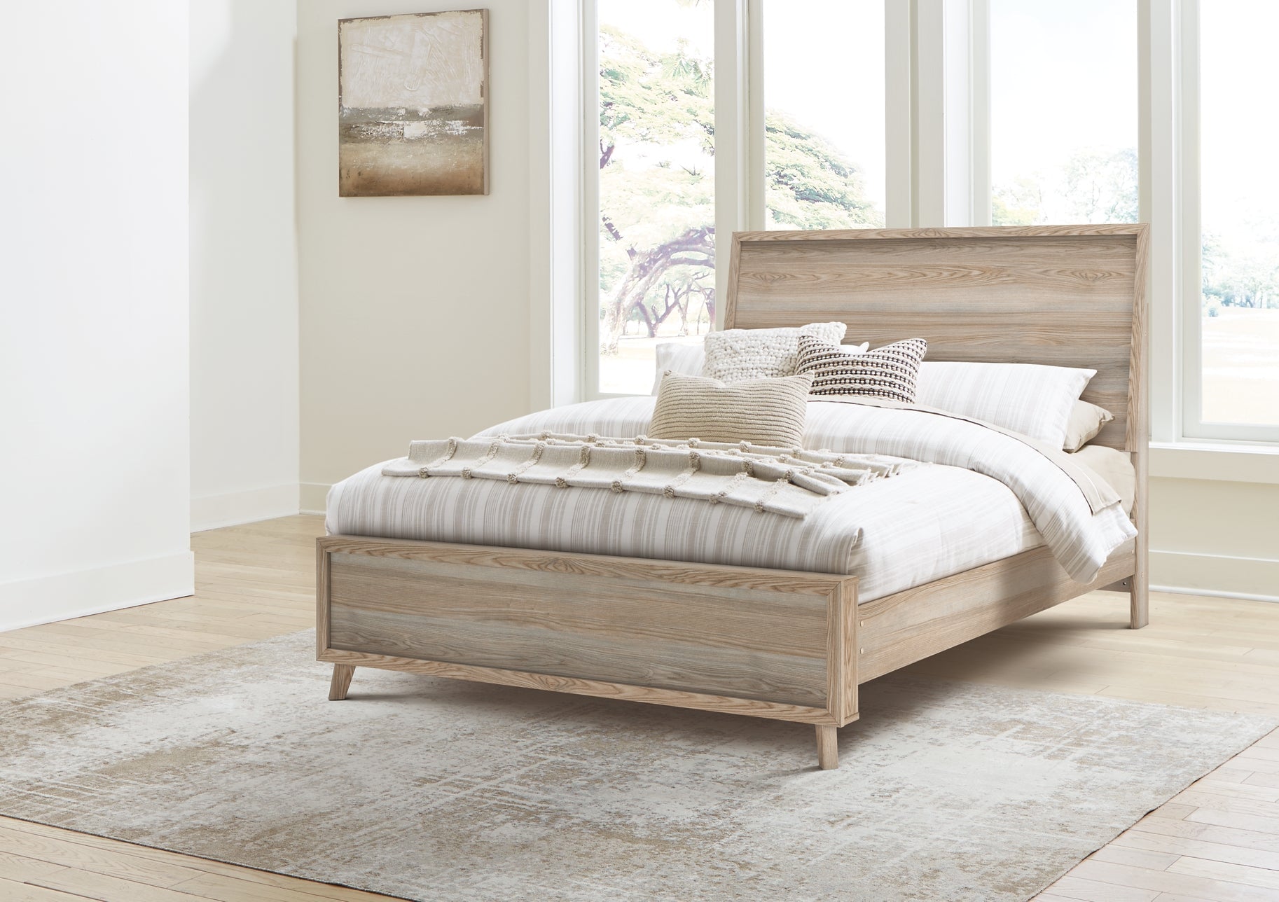 Hasbrick Queen Panel Bed with Mirrored Dresser at Towne & Country Furniture (AL) furniture, home furniture, home decor, sofa, bedding