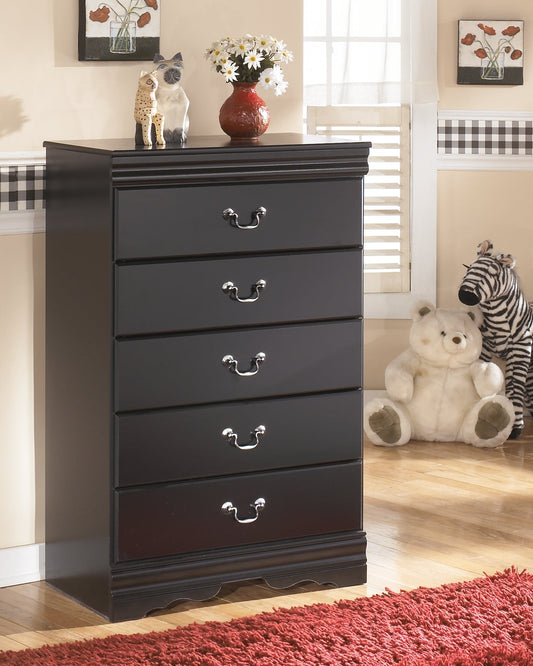 Huey Vineyard Five Drawer Chest at Towne & Country Furniture (AL) furniture, home furniture, home decor, sofa, bedding