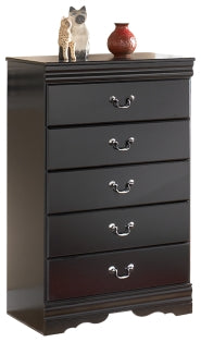 Huey Vineyard Five Drawer Chest at Towne & Country Furniture (AL) furniture, home furniture, home decor, sofa, bedding