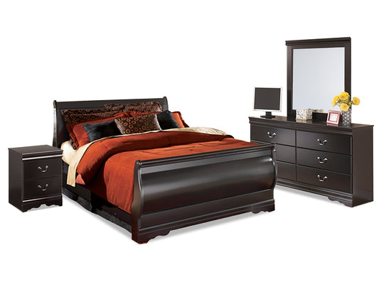 Huey Vineyard Queen Sleigh Bed with Mirrored Dresser and Nightstand at Towne & Country Furniture (AL) furniture, home furniture, home decor, sofa, bedding